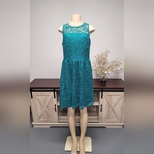 EUC Beautiful Studio One Green Lace Dress 10